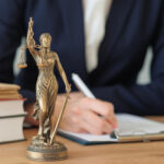 Dział spadku i podział majątku po zmarłym